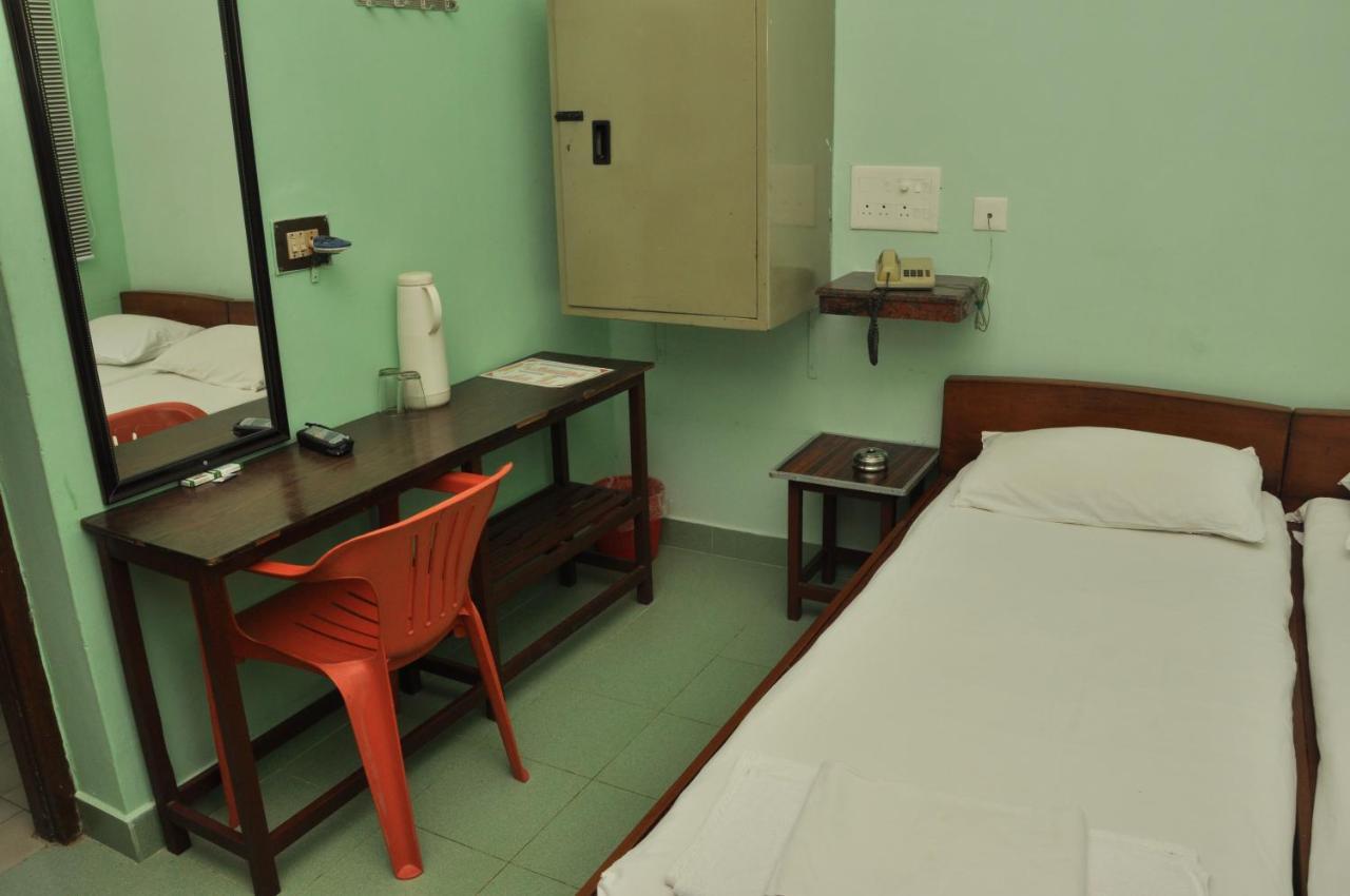 Valli Hotel 坦贾武尔 外观 照片