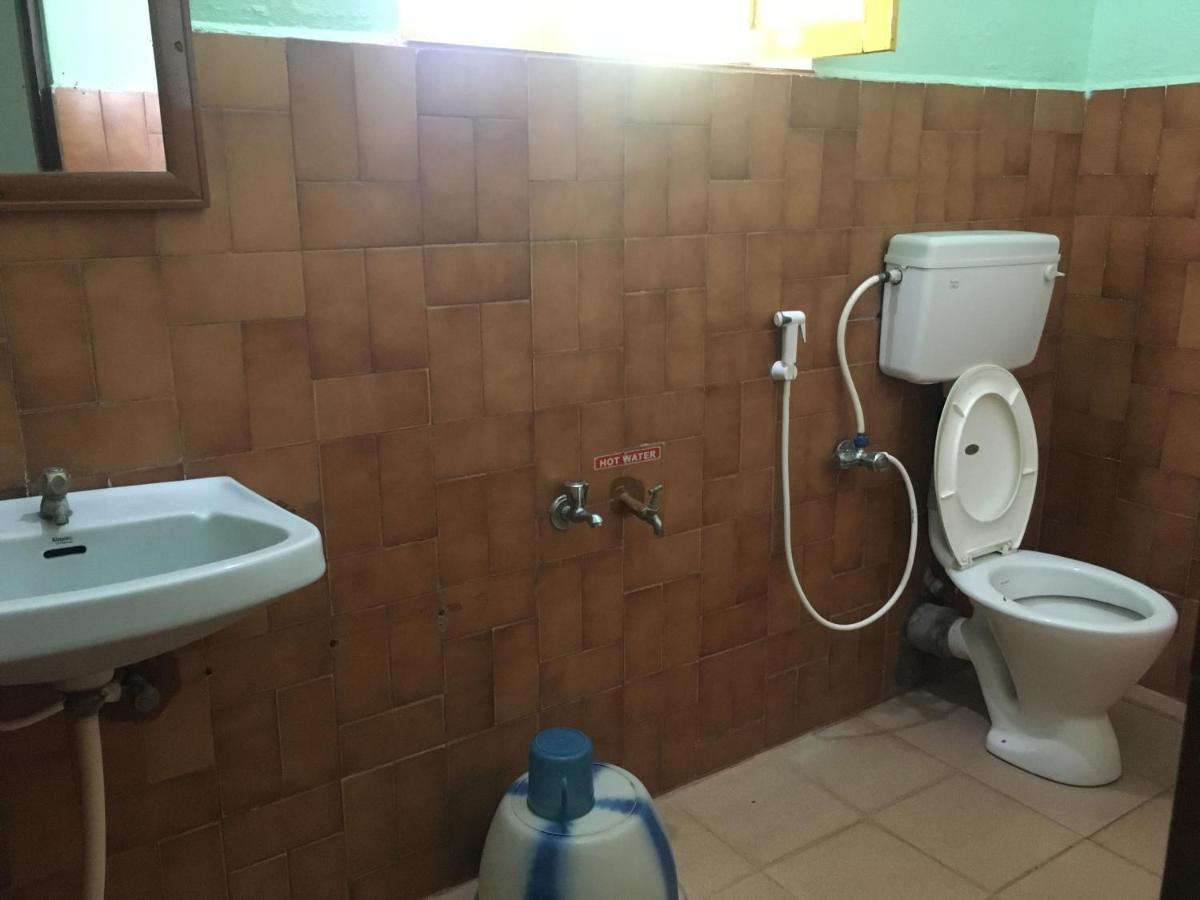 Valli Hotel 坦贾武尔 外观 照片