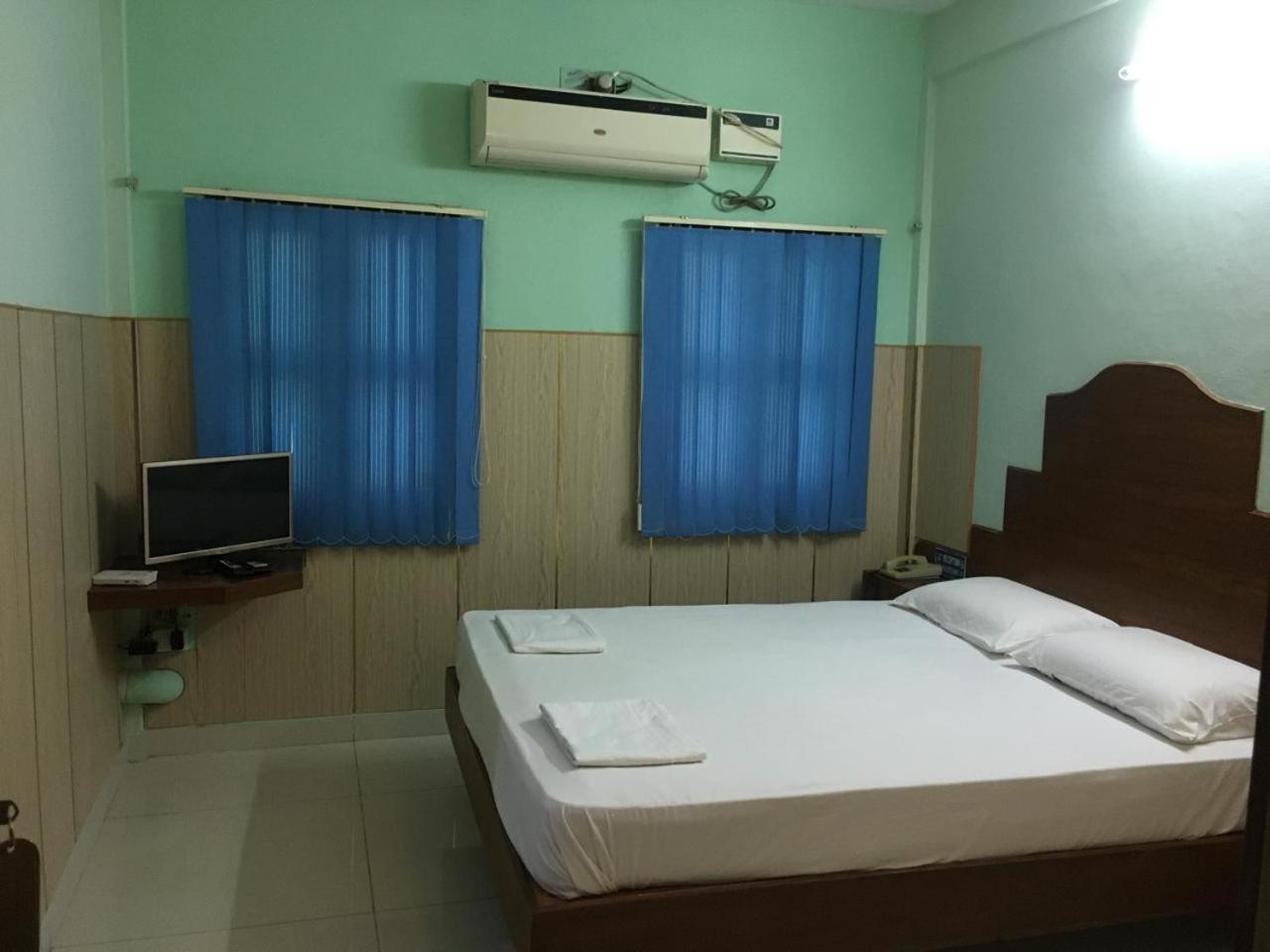 Valli Hotel 坦贾武尔 外观 照片